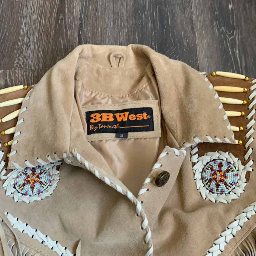 Leather Fringe, Native American Beaded Jacket - Picture 7 of 15